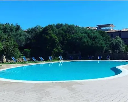 公寓 Porto Rotondo-loft Con Piscina 罗通多港